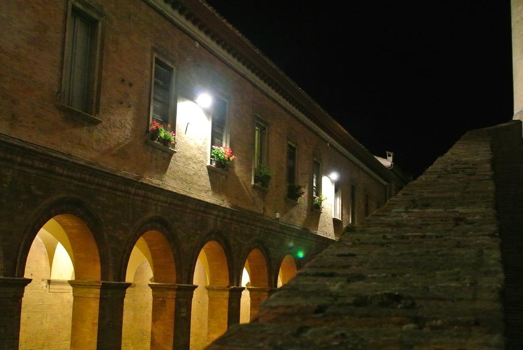 Hôtel Camping Pineta à Urbino Extérieur photo